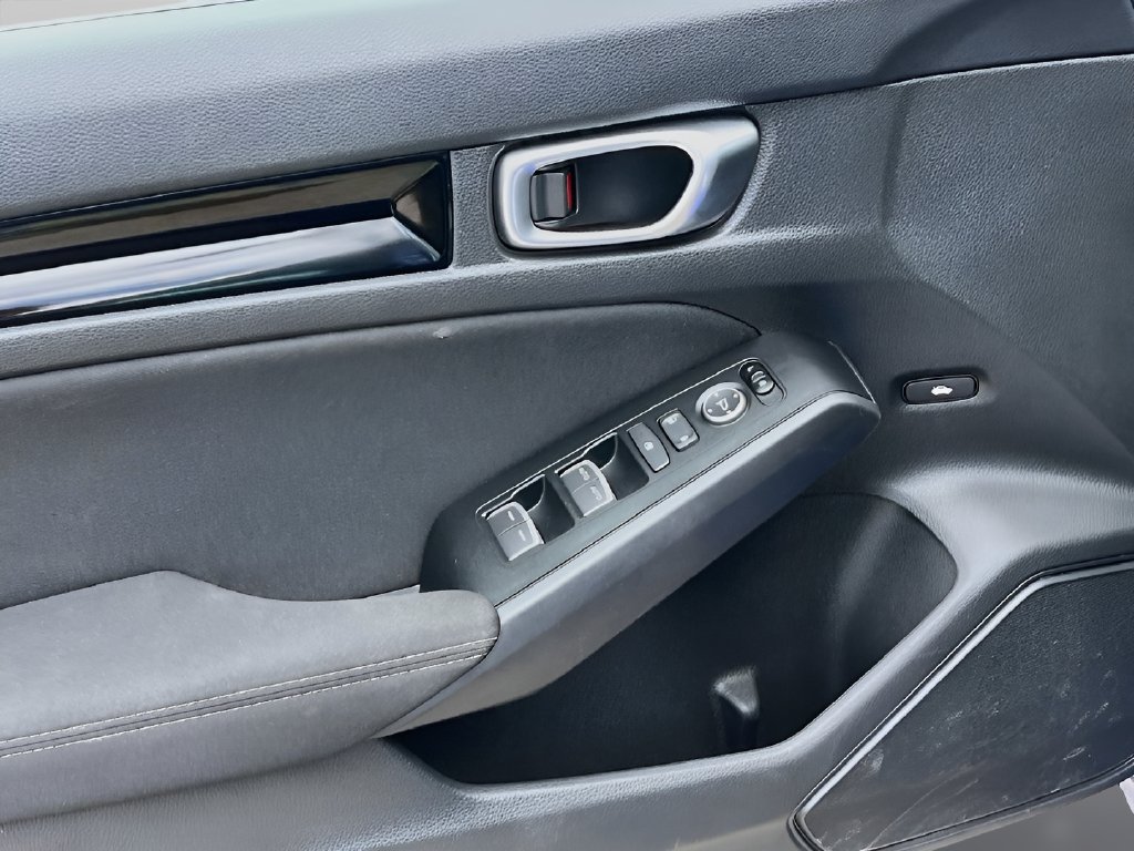 Used 2024 Honda Civic EX image 17