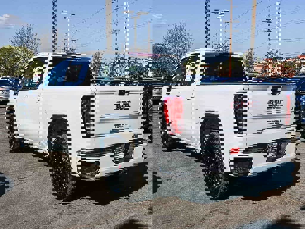 Used 2022 GMC Sierra 1500 Elevation image 8