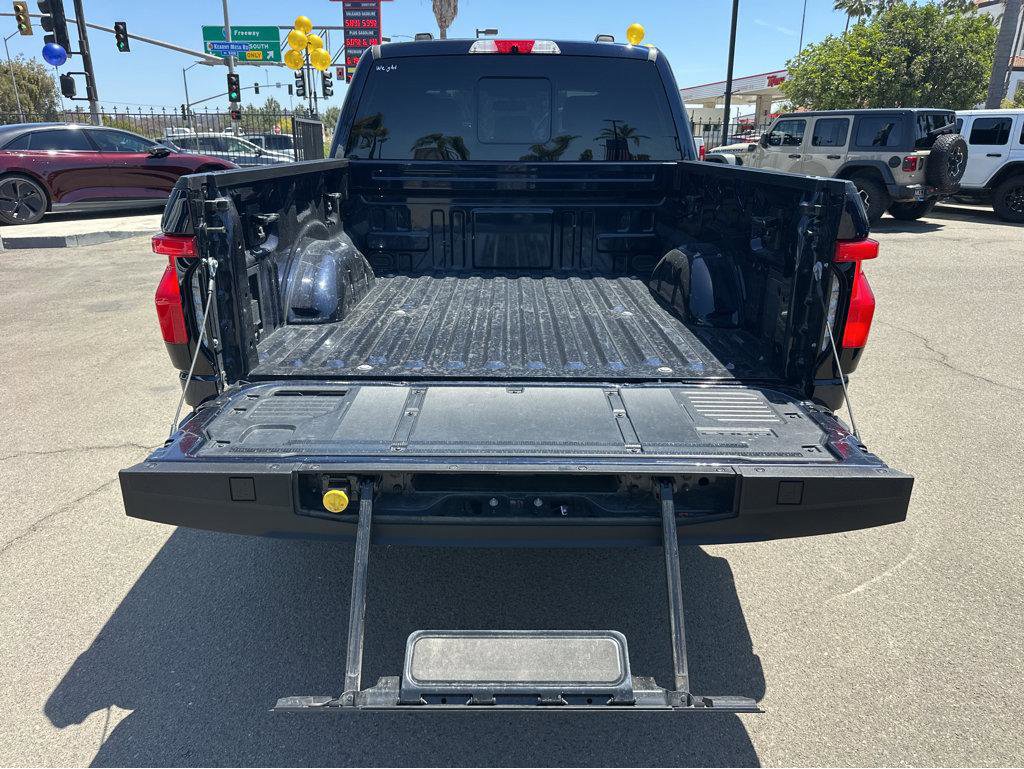 Used 2024 Ford F150 Lightning Lariat AWD/4WD image 39