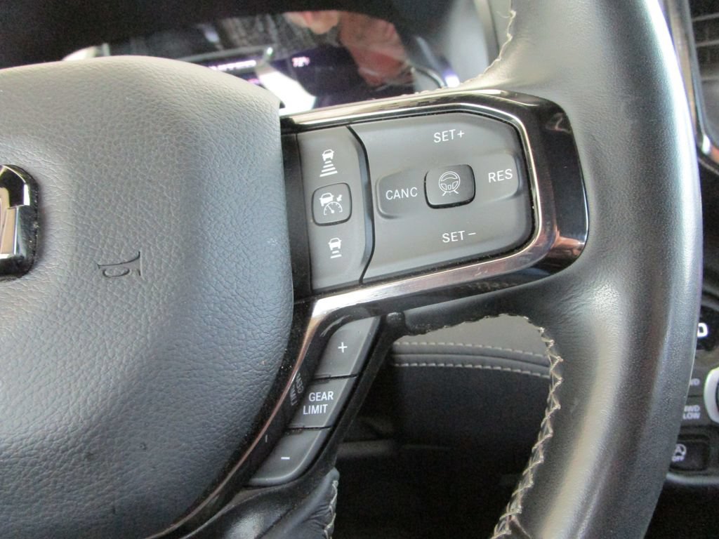 Used 2025 RAM 1500 Limited w/ Off Road Group AWD/4WD image 47