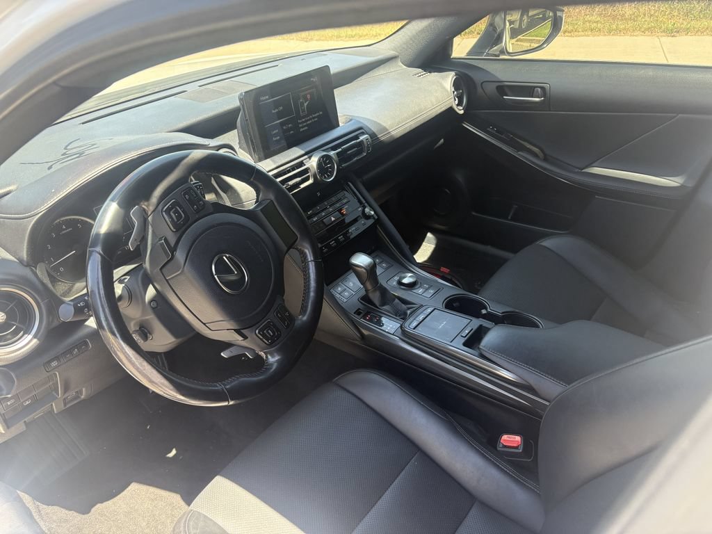 Used 2022 Lexus IS 300 AWD w/ Premium Package image 3