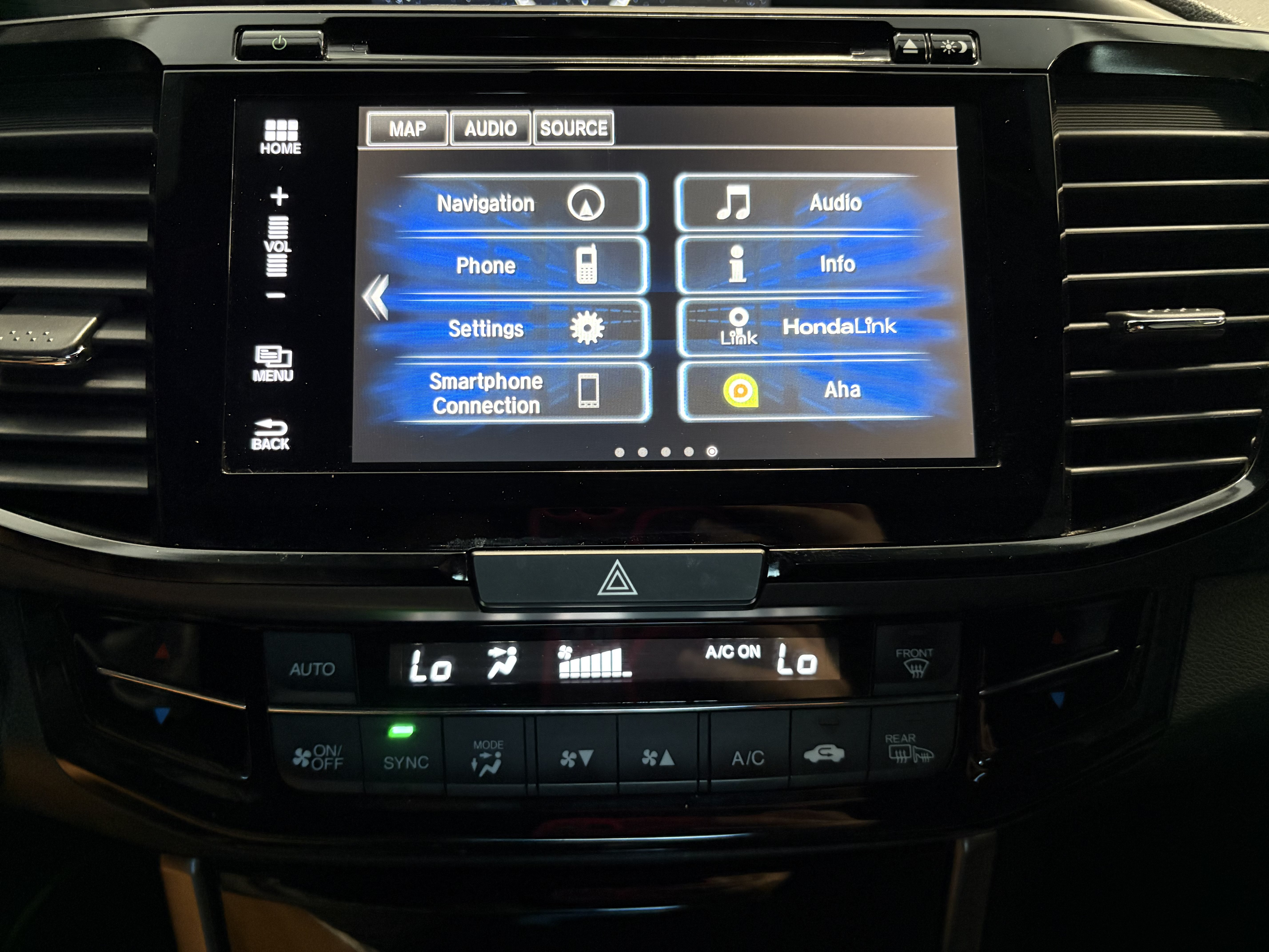 Used 2016 Honda Accord Touring image 12