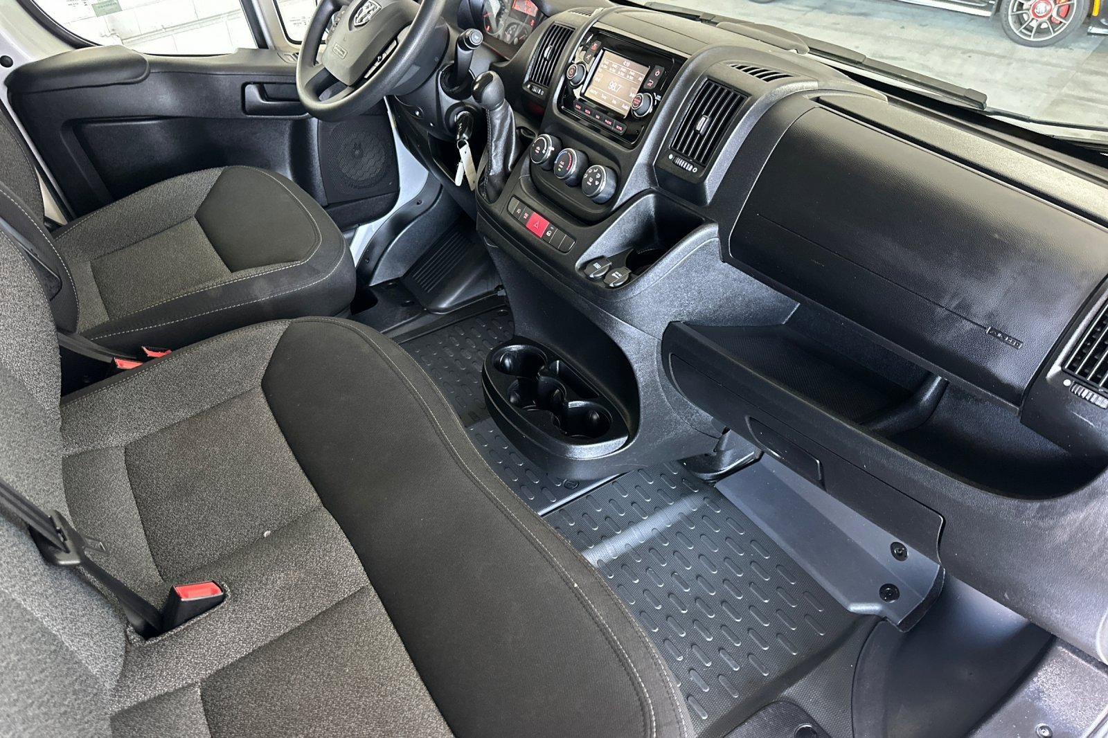 Used 2021 RAM ProMaster 1500 w/ Premium Appearance Group FWD image 14