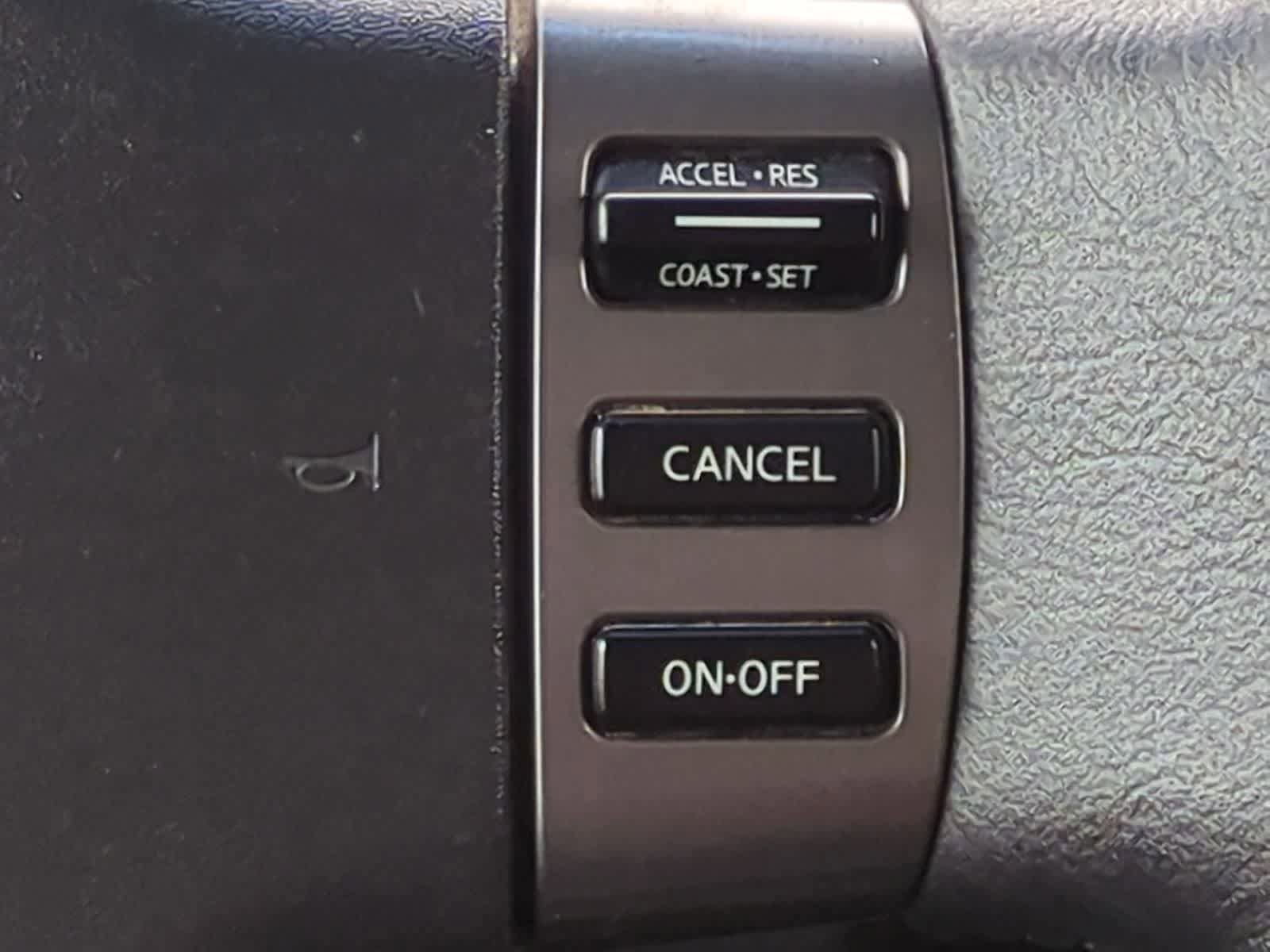 Used 2011 Nissan Titan SV w/ SV Value Truck Pkg AWD/4WD image 24