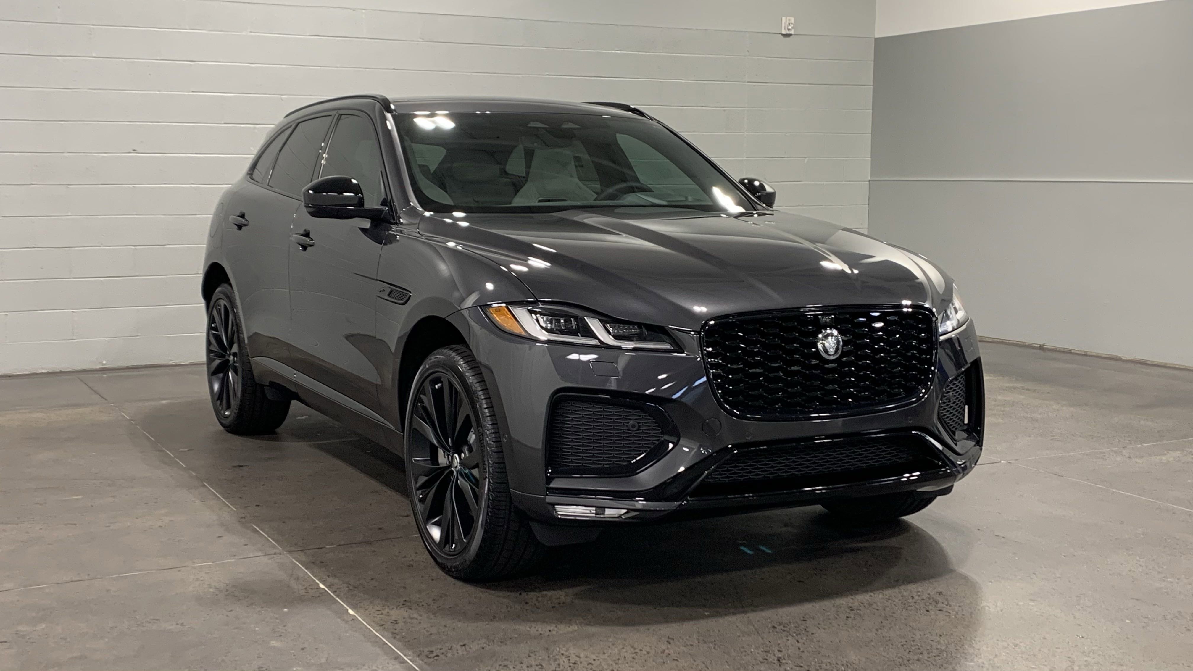 New 2026 Jaguar F-PACE R-Dynamic S image 11
