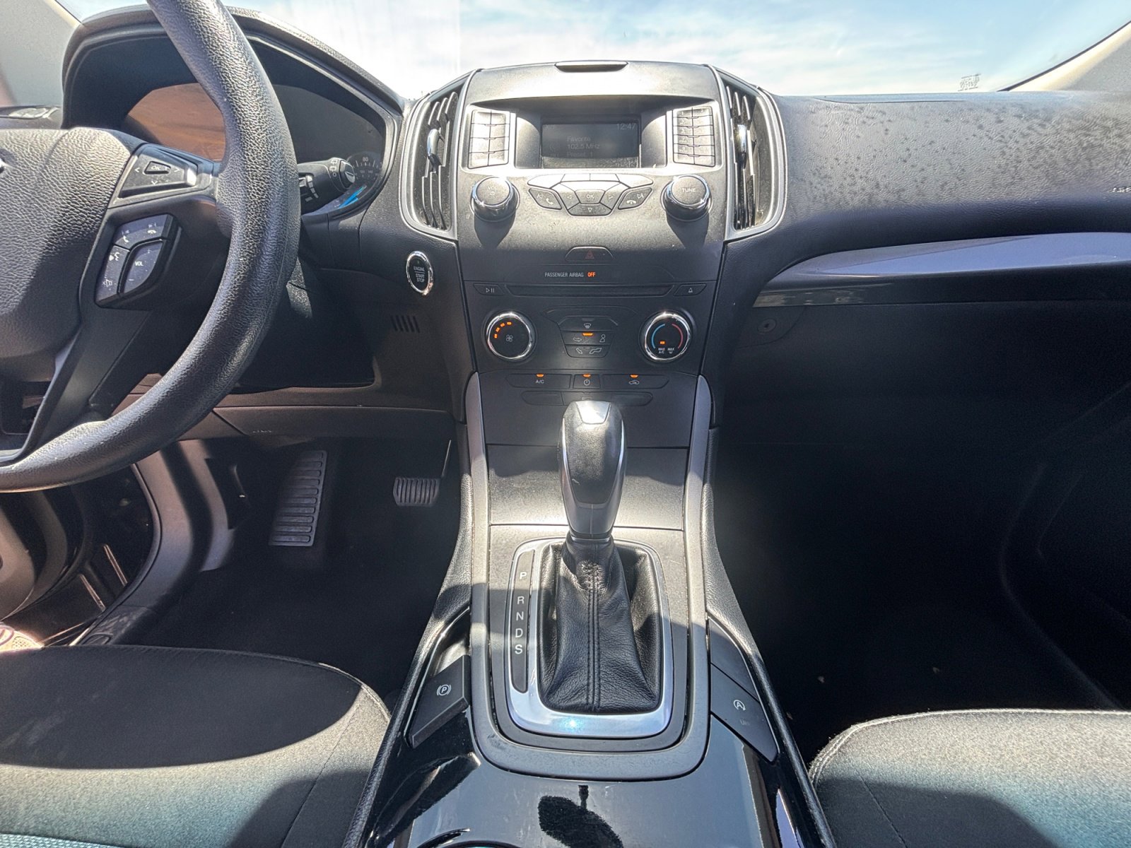Used 2017 Ford Edge SE FWD image 20