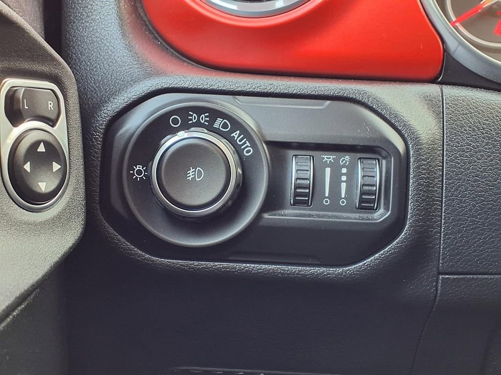 Certified 2021 Jeep Wrangler Unlimited Rubicon image 17