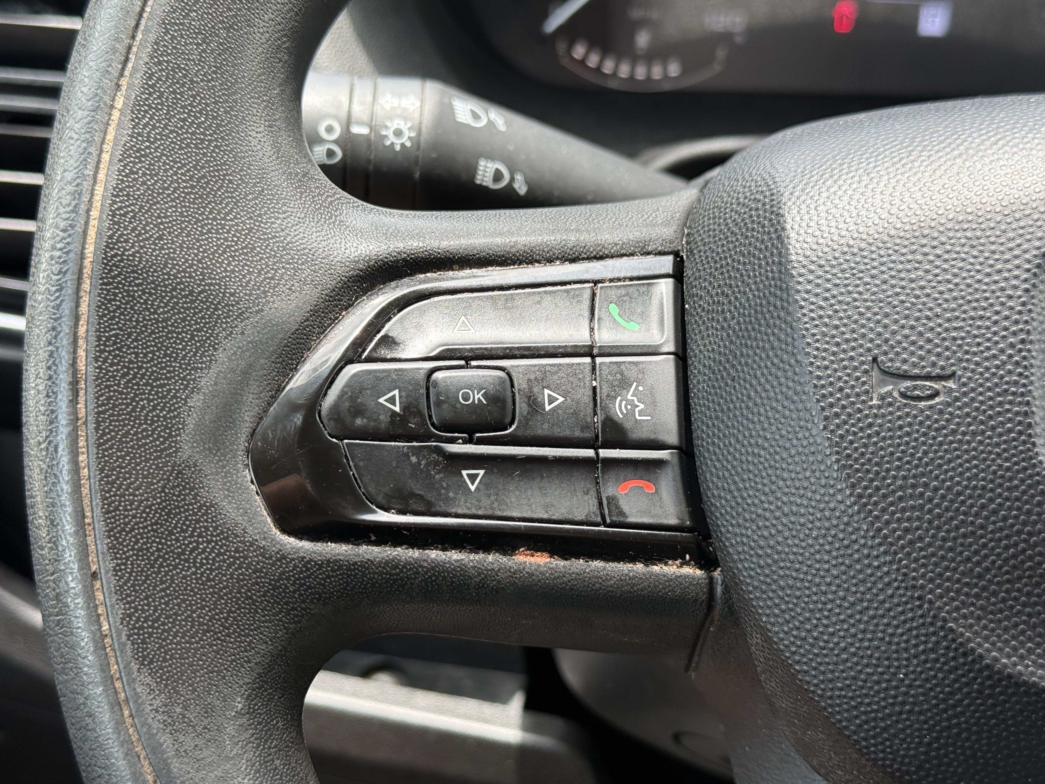 Used 2024 RAM ProMaster 2500 w/ Convenience Group FWD image 15