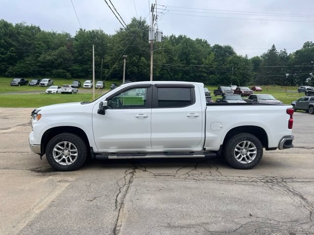 Used 2023 Chevrolet Silverado 1500 LT AWD/4WD image 9