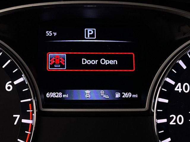 Used 2019 Nissan Pathfinder SL FWD image 18