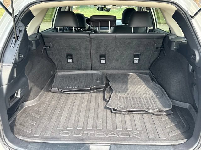 Used 2019 Subaru Outback 3.6R Limited AWD/4WD image 7