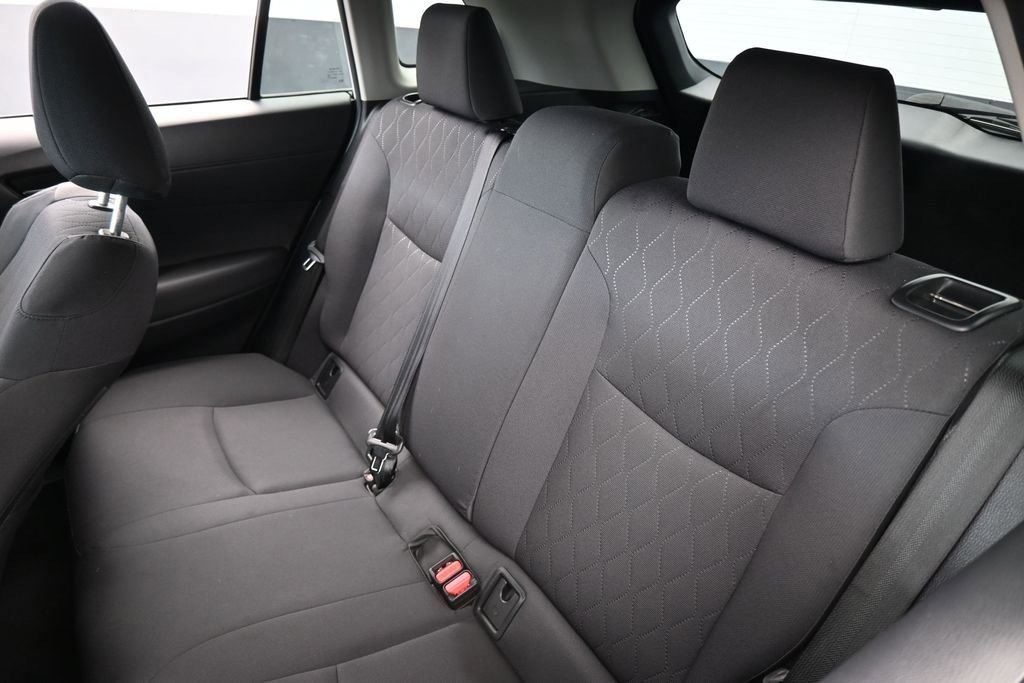 Used 2024 Toyota Corolla Cross LE FWD image 35