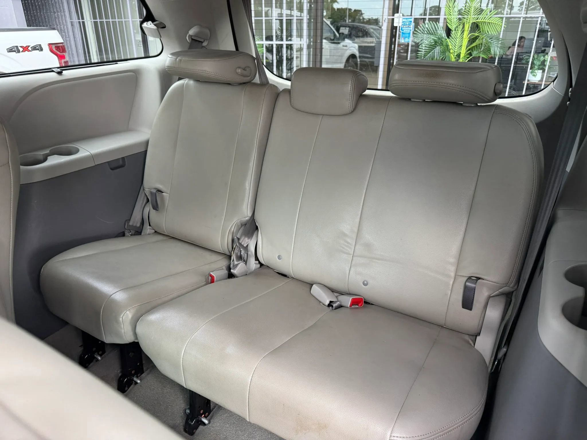 Used 2011 Toyota Sienna LE FWD image 15