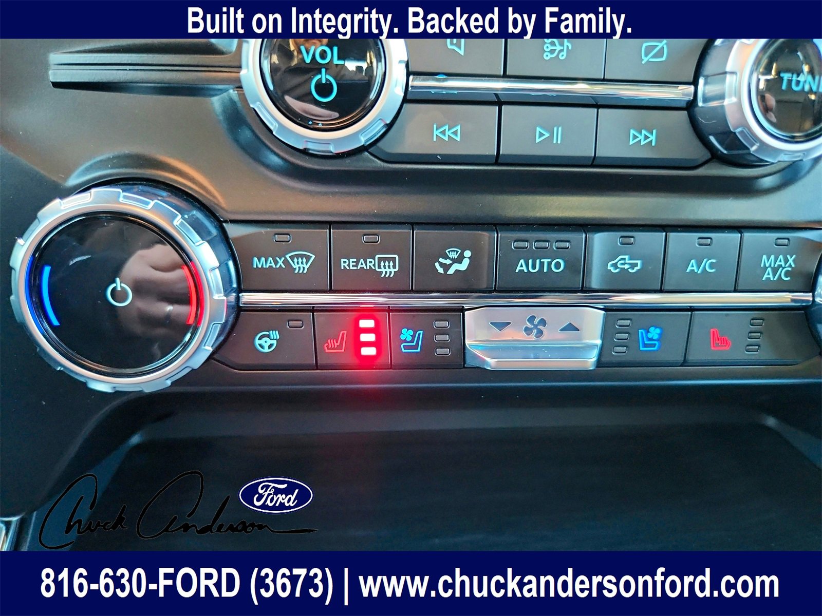 Used 2024 Ford F150 Lariat w/ Equipment Group 502A High image 18