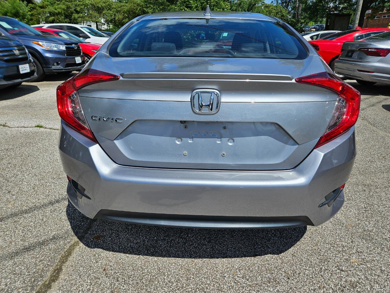 Used 2018 Honda Civic EX-T image 4