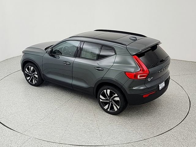 New 2026 Volvo XC40 B5 Plus w/ Protection Package Premier AWD/4WD image 36