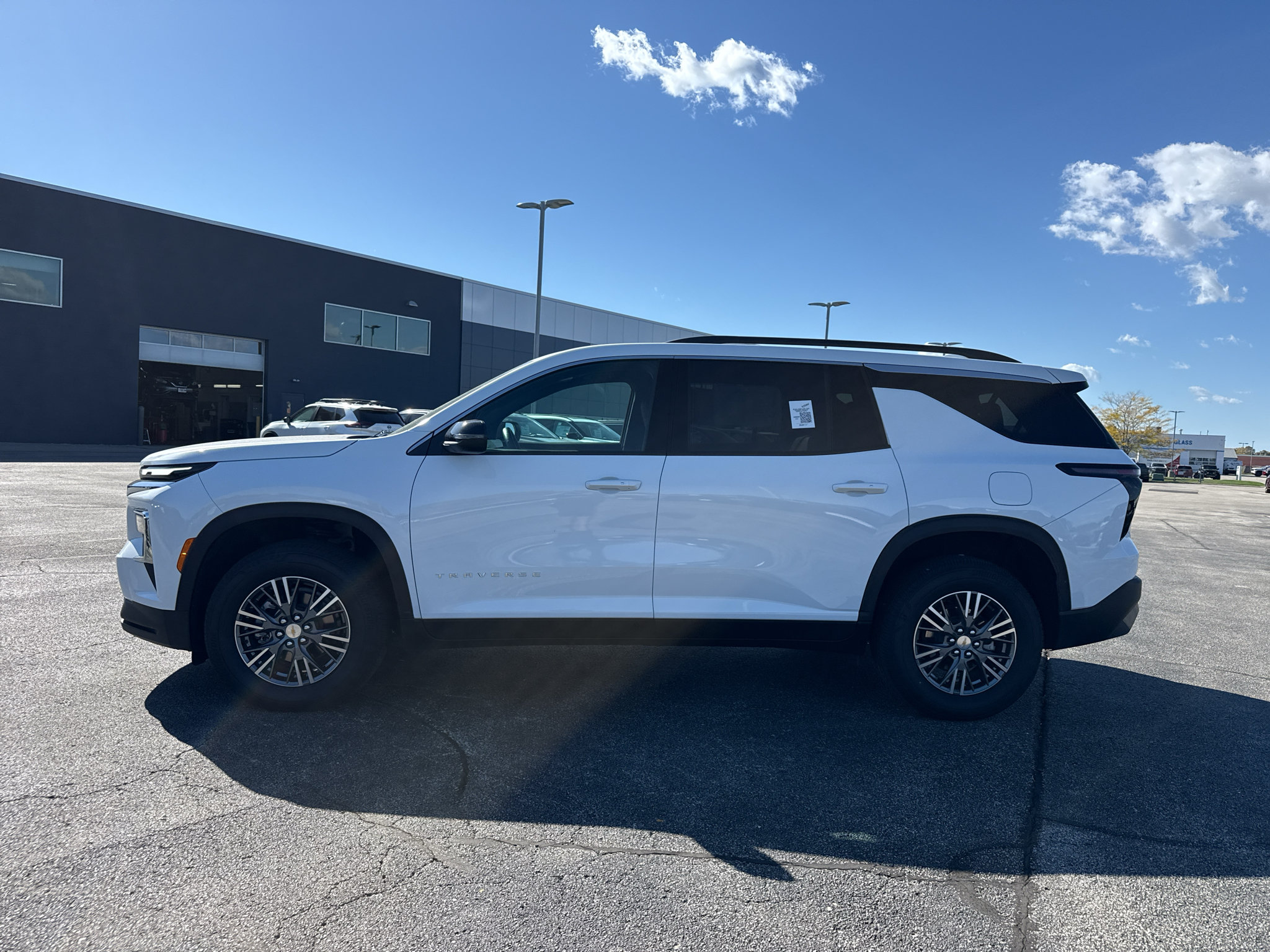 Certified 2026 Chevrolet Traverse LT AWD/4WD image 20
