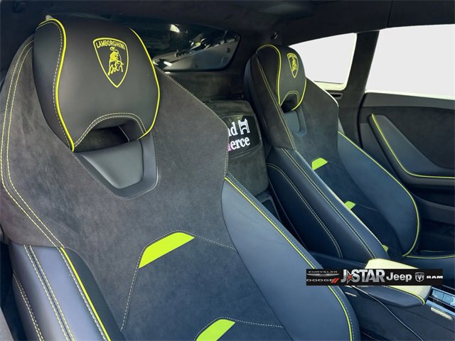 Used 2024 Lamborghini Huracan Sterrato image 10