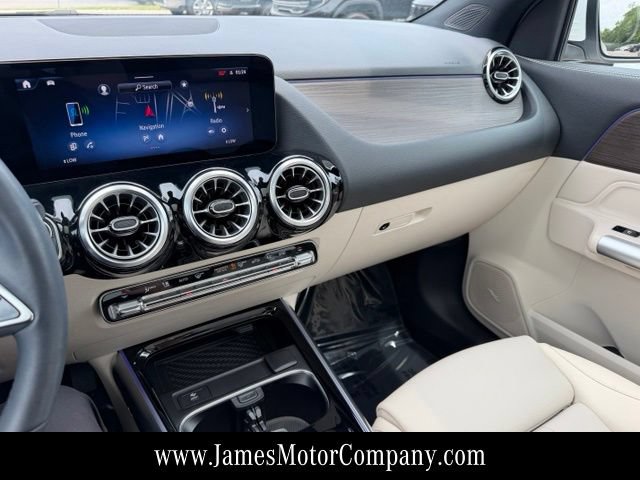 Certified 2025 Mercedes-Benz GLA 250 4MATIC image 23