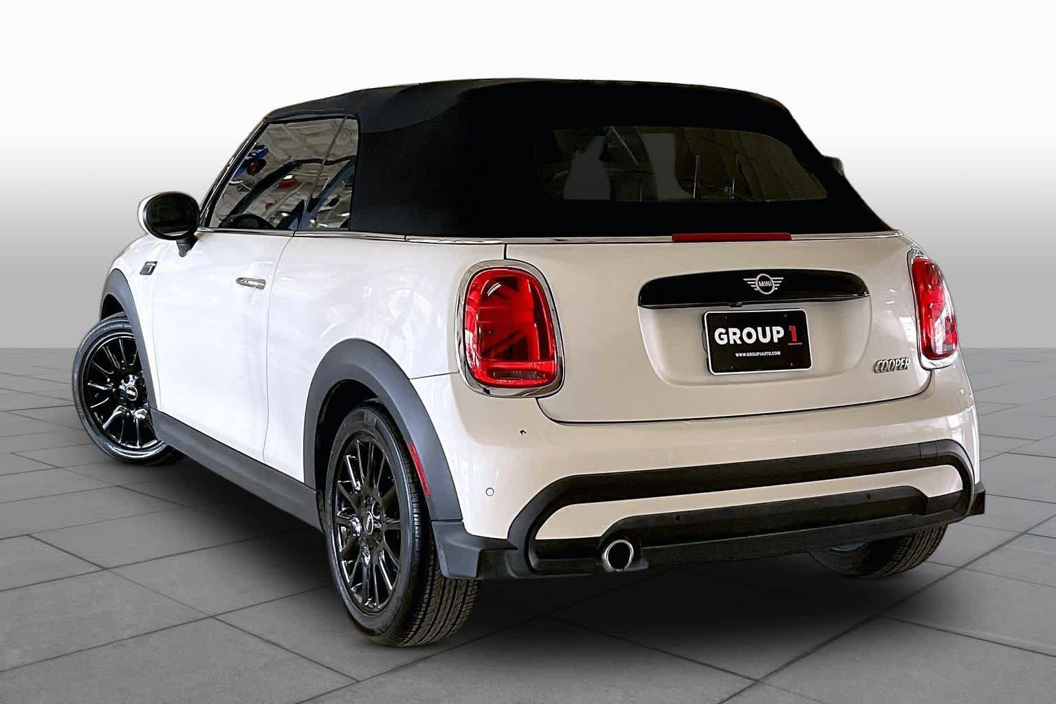 Used 2024 MINI Cooper Convertible w/ Signature Upholstery Package FWD image 11