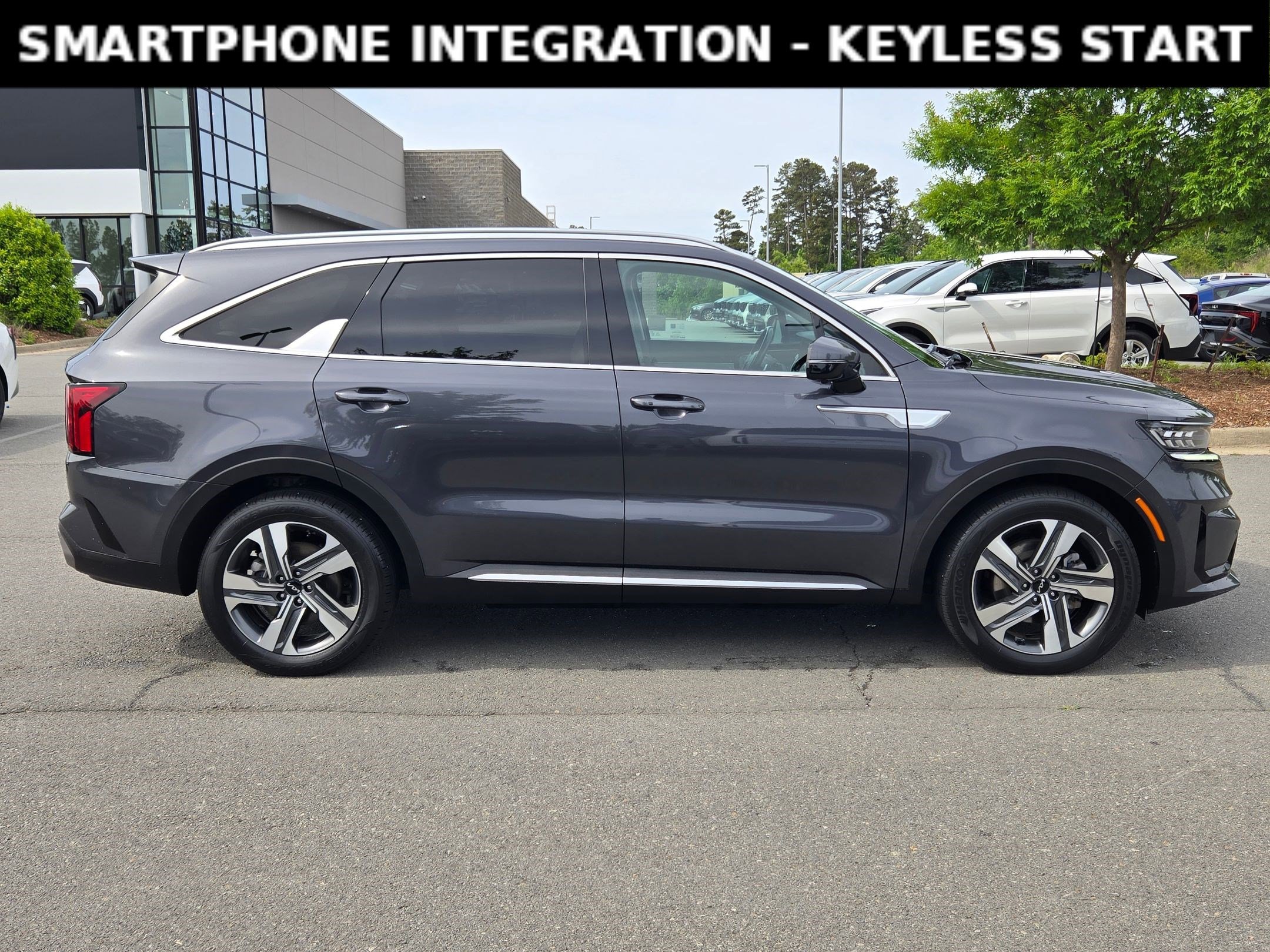 Used 2023 Kia Sorento SX Prestige w/ Panoramic Sunroof Package AWD/4WD image 8