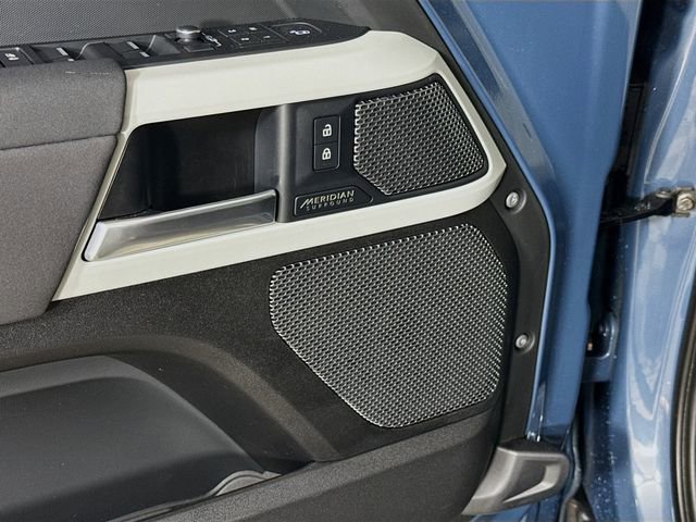 Certified 2022 Land Rover Defender 110 X-Dynamic SE AWD/4WD image 21