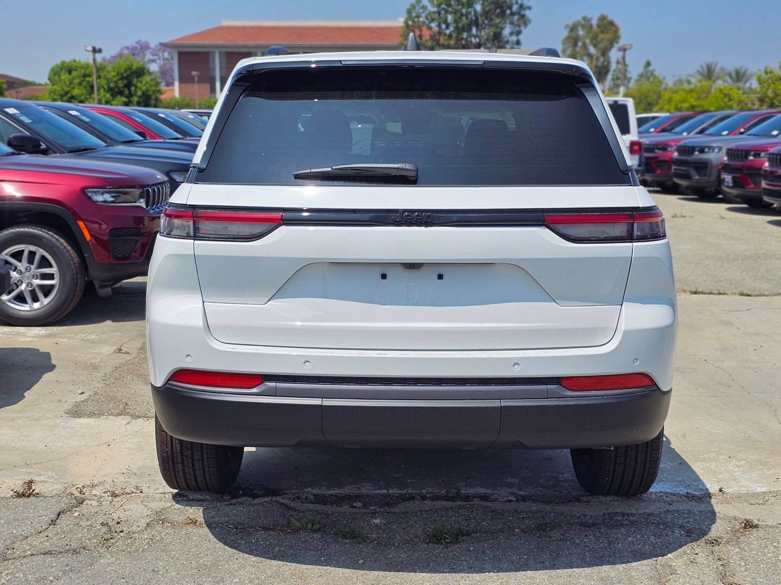 New 2026 Jeep Grand Cherokee Altitude RWD image 6