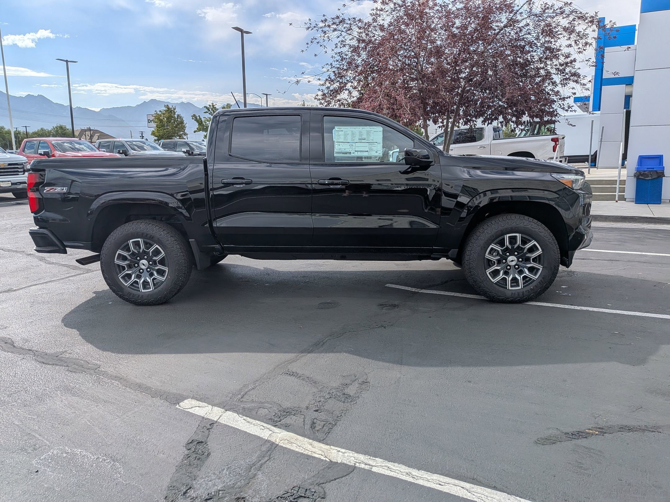New 2026 Chevrolet Colorado Z71 w/ Technology Package video 2