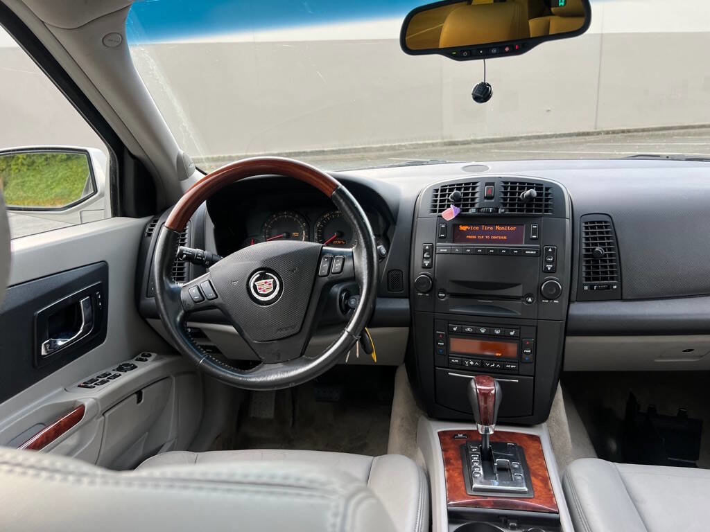 Used 2004 Cadillac SRX V8 image 12