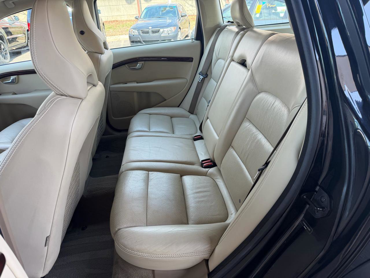 Used 2010 Volvo XC70 T6 image 15
