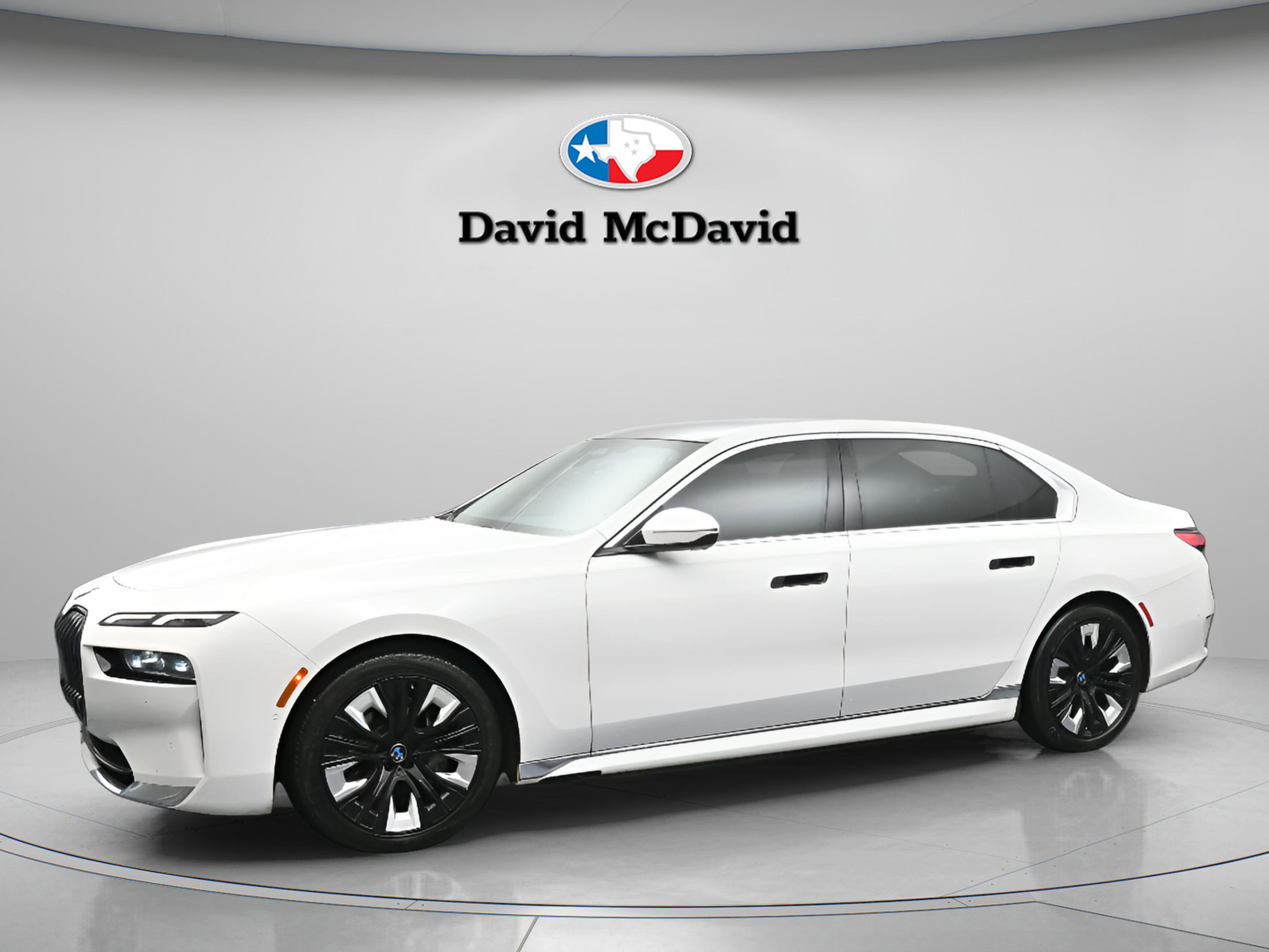 Used 2023 BMW i7 xDrive60 AWD/4WD image 5