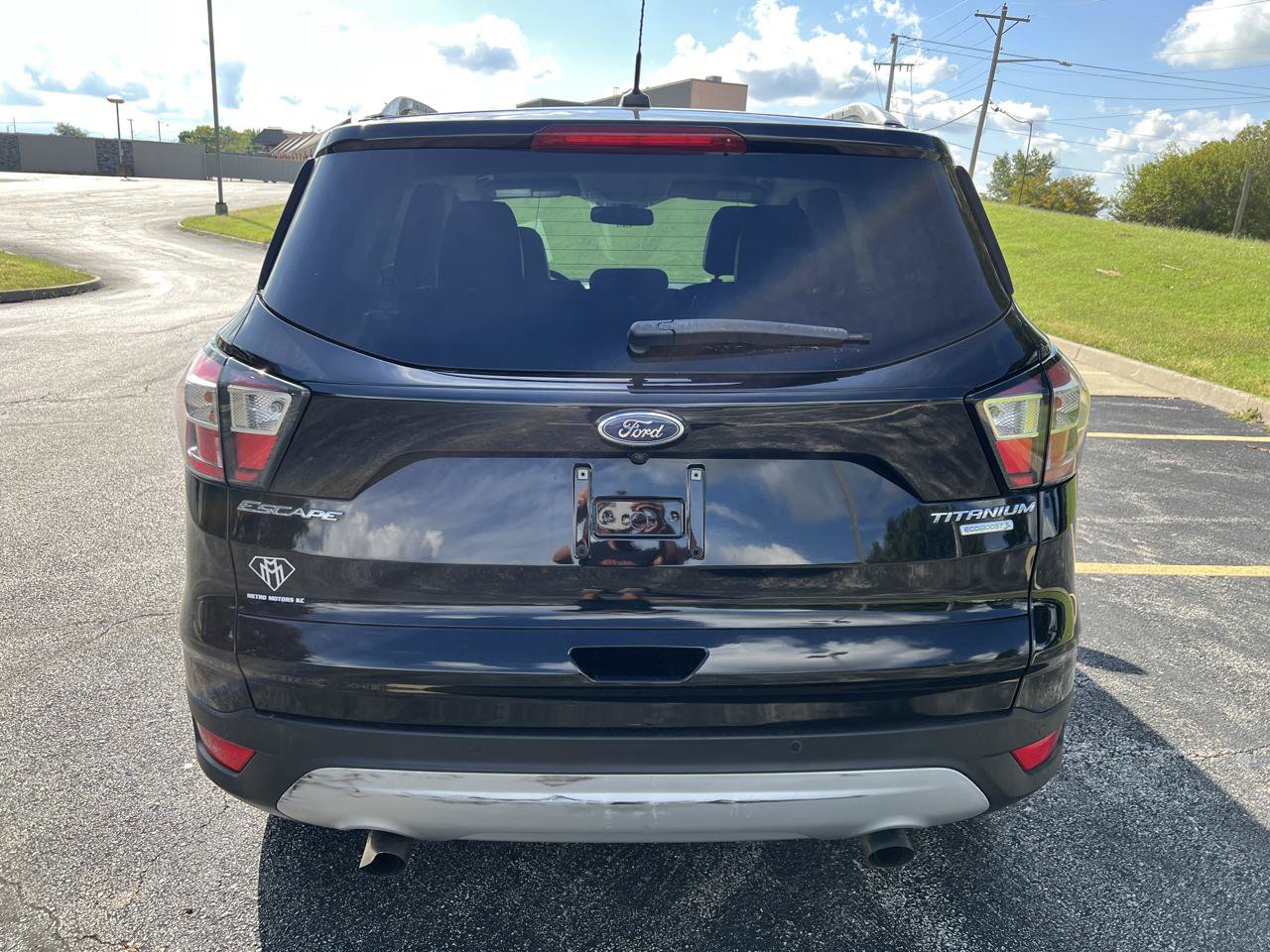 Used 2017 Ford Escape Titanium FWD image 4