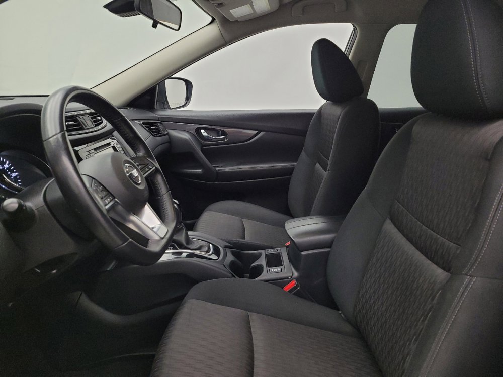 Used 2020 Nissan Rogue SV image 17