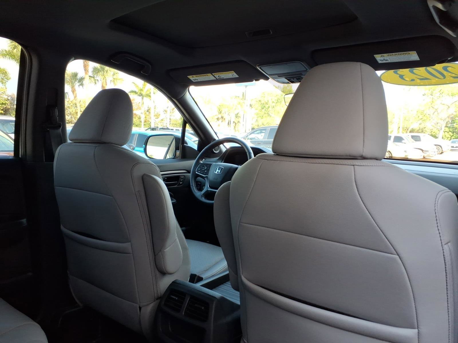 Used 2023 Honda Passport EX-L image 11