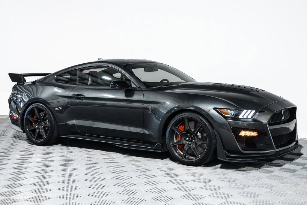 Used 2020 Ford Mustang Shelby GT500 w/ Carbon Fiber Track Pack image 7