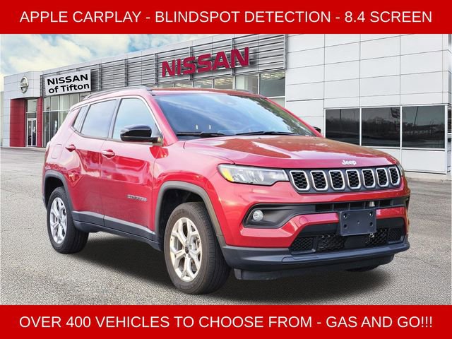 Used 2025 Jeep Compass Latitude AWD/4WD image 1