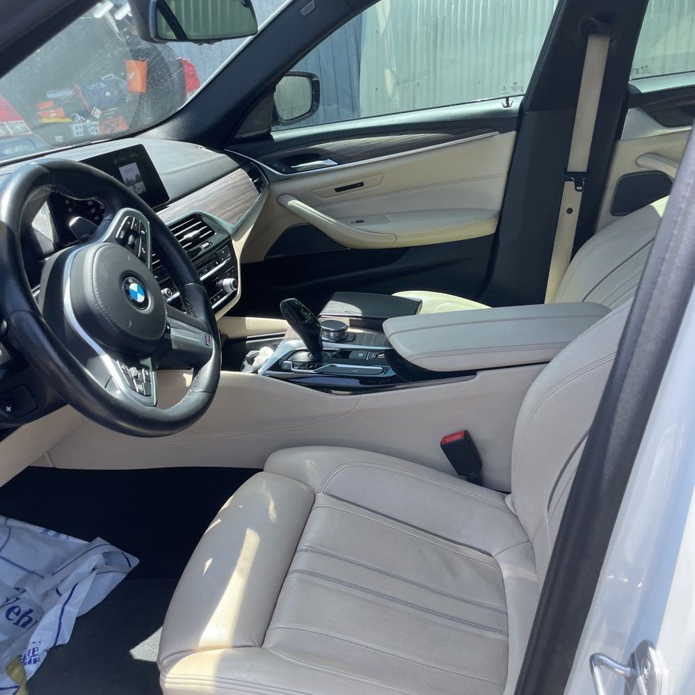 Used 2018 BMW M550i xDrive AWD/4WD image 3