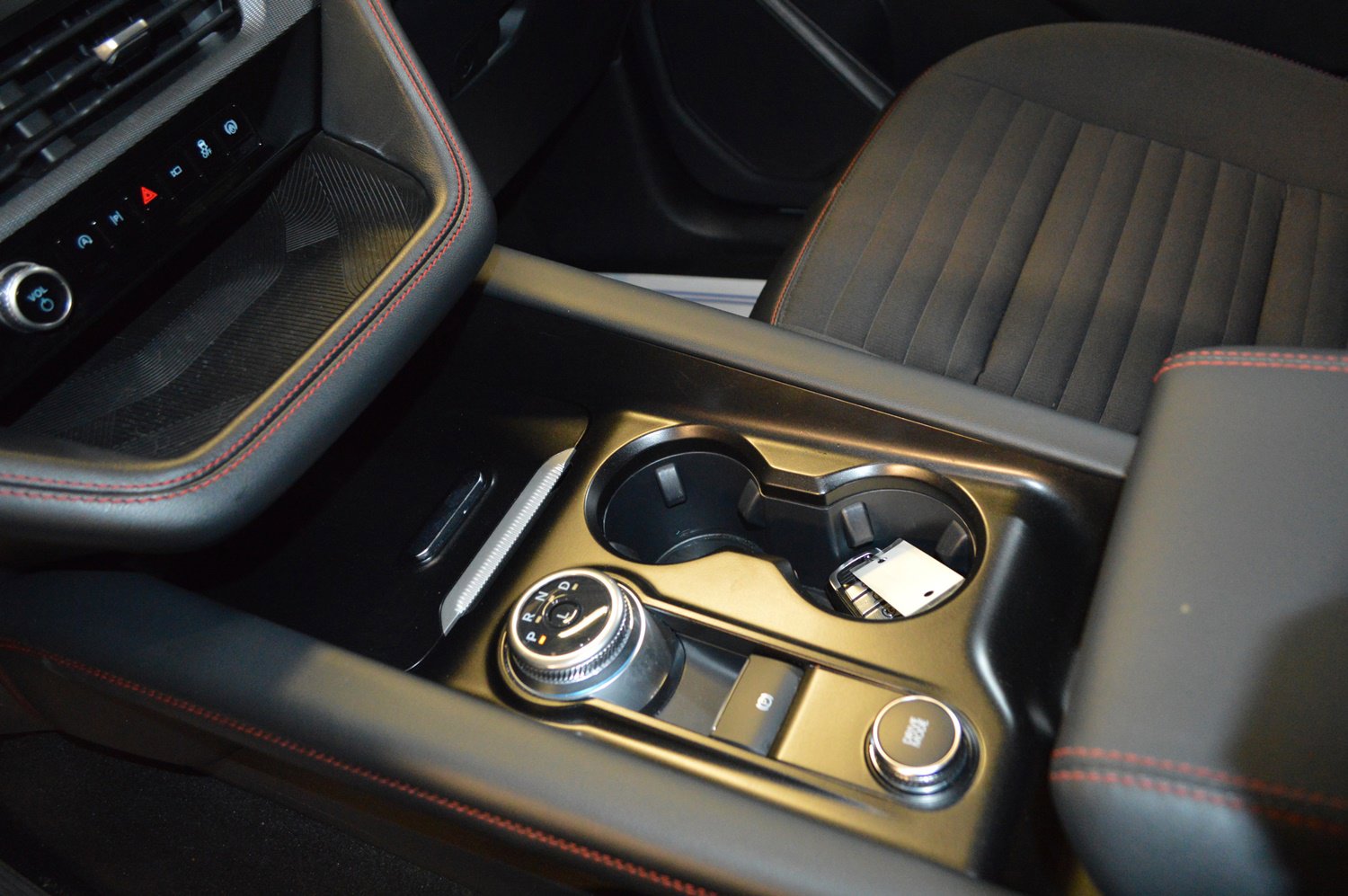 Certified 2025 Ford Explorer ST-Line image 21