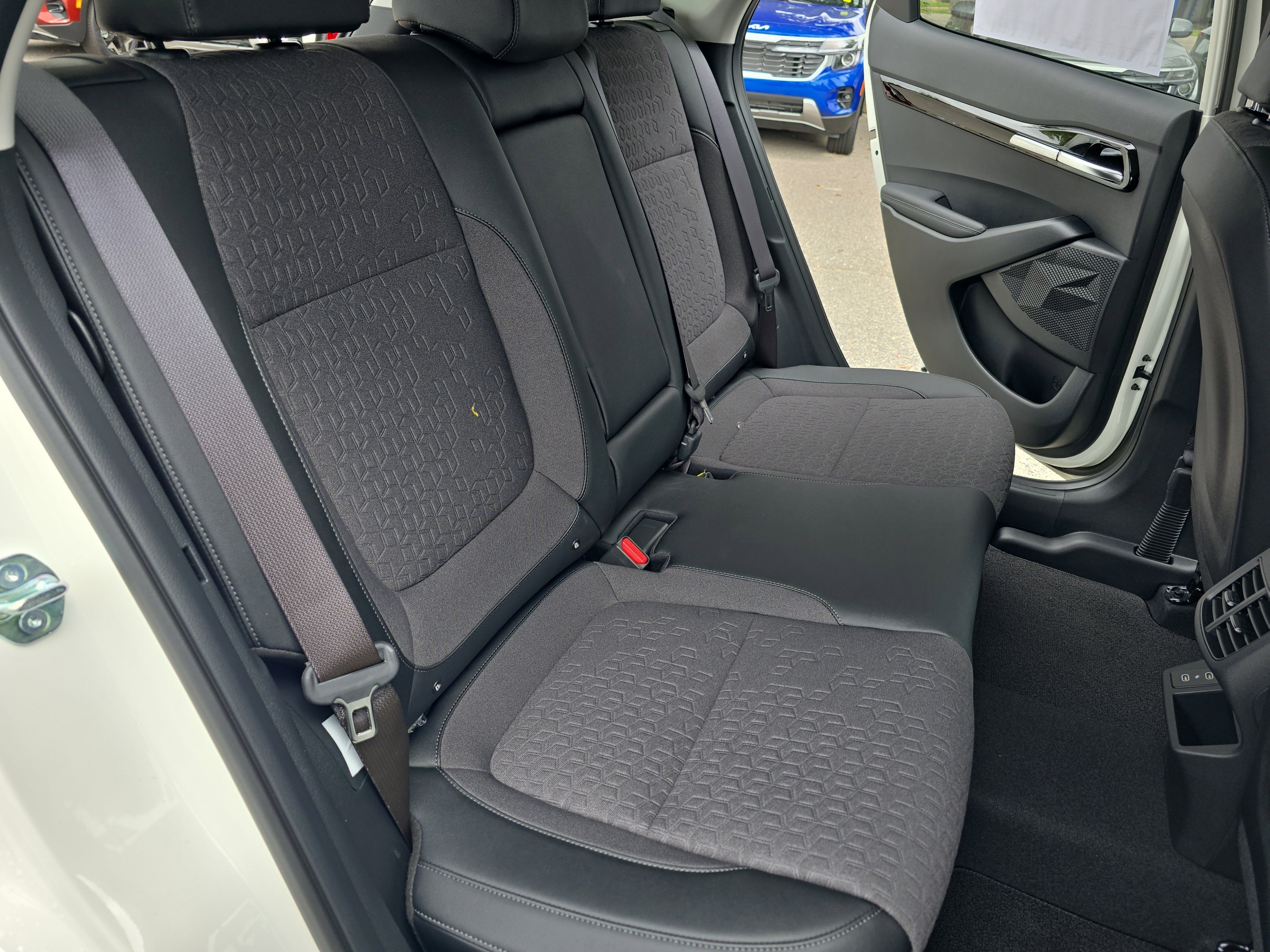 New 2026 Kia Seltos S image 11