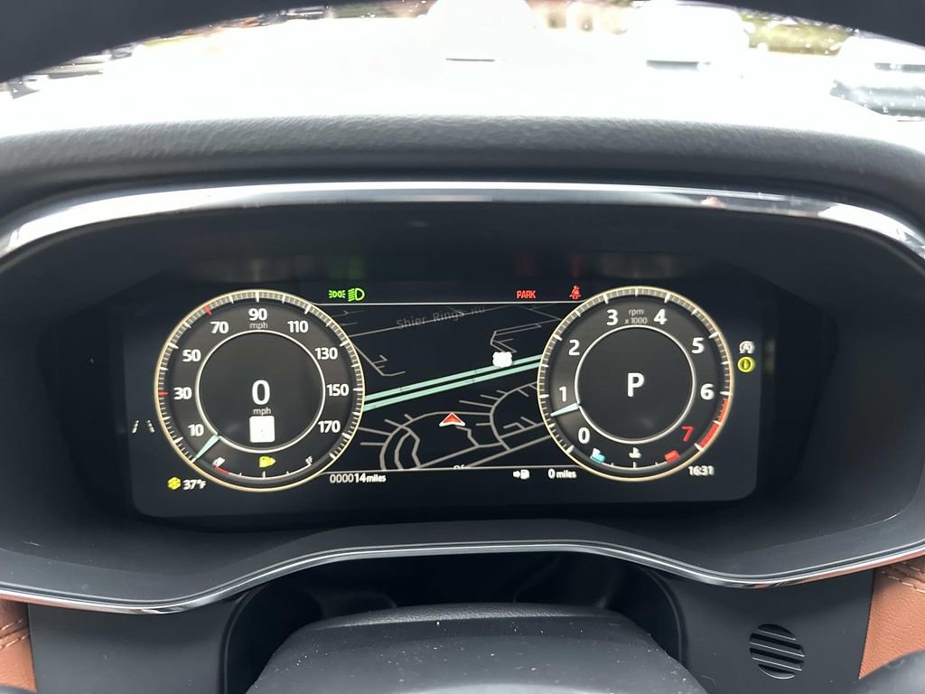 New 2026 Jaguar F-PACE R-Dynamic S image 13