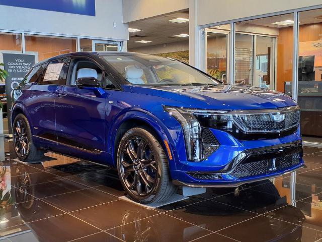 New 2027 Cadillac Optiq V w/ Deep Ocean Design Edition AWD/4WD image 5