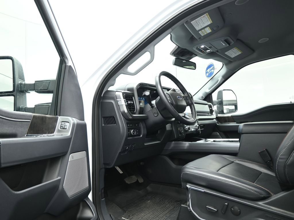 Used 2024 Ford F350 Lariat w/ Lariat Ultimate Package image 9