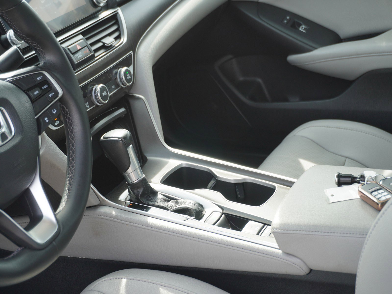 Used 2020 Honda Accord EX-L image 19