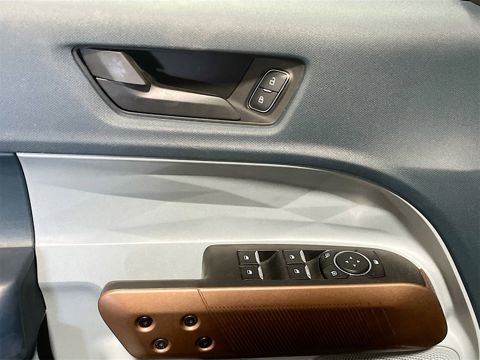 Used 2023 Ford Maverick Lariat w/ Lariat Luxury Package image 18