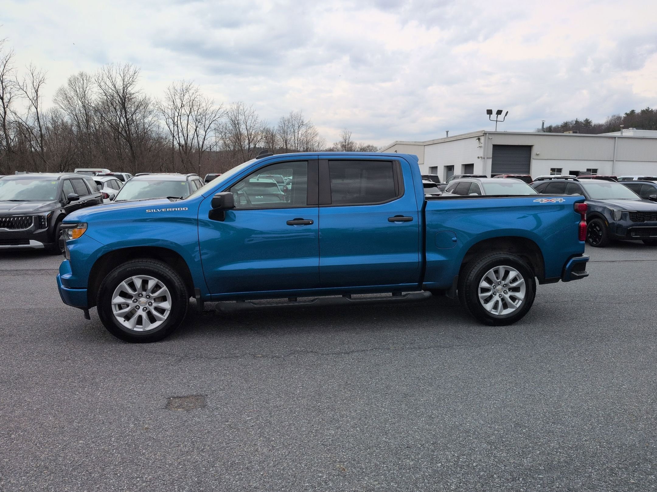 Used 2022 Chevrolet Silverado 1500 Custom image 8