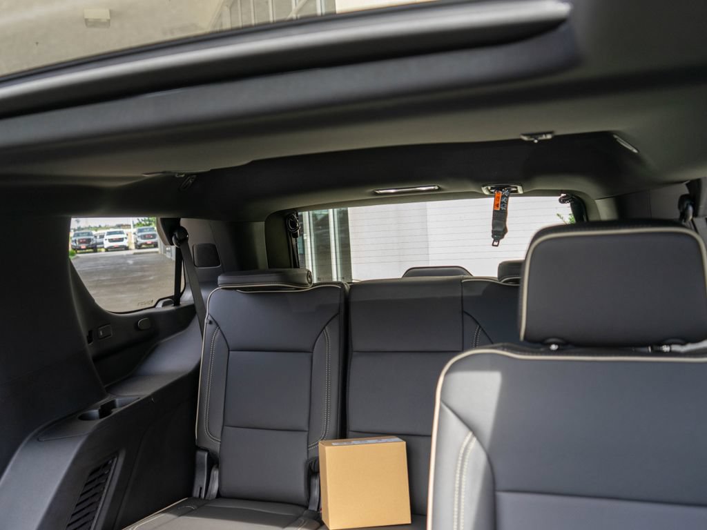 New 2026 GMC Yukon Elevation w/ Elevation Premium Package AWD/4WD image 13