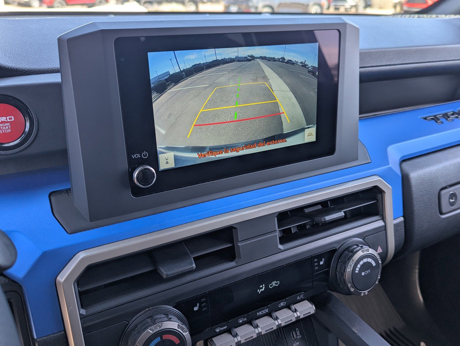 Used 2025 Toyota Tacoma TRD Sport image 29