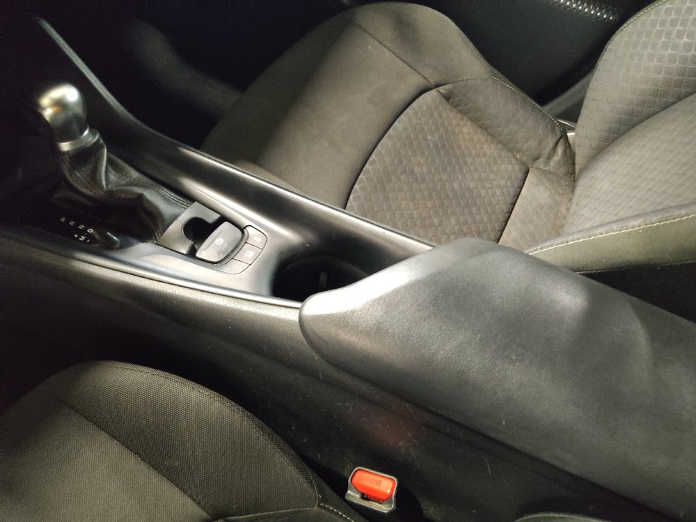 Used 2021 Toyota C-HR LE FWD image 26