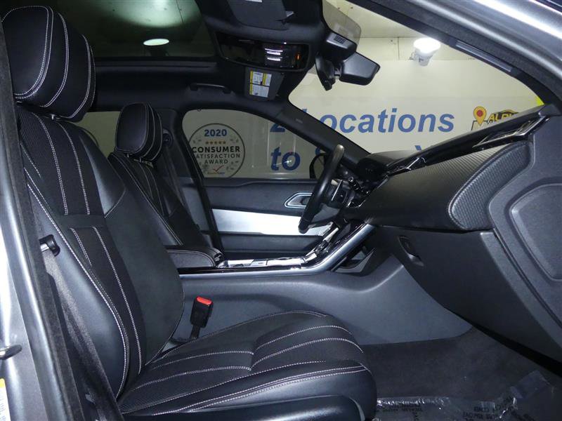 Used 2018 Land Rover Range Rover Velar R-Dynamic SE image 7