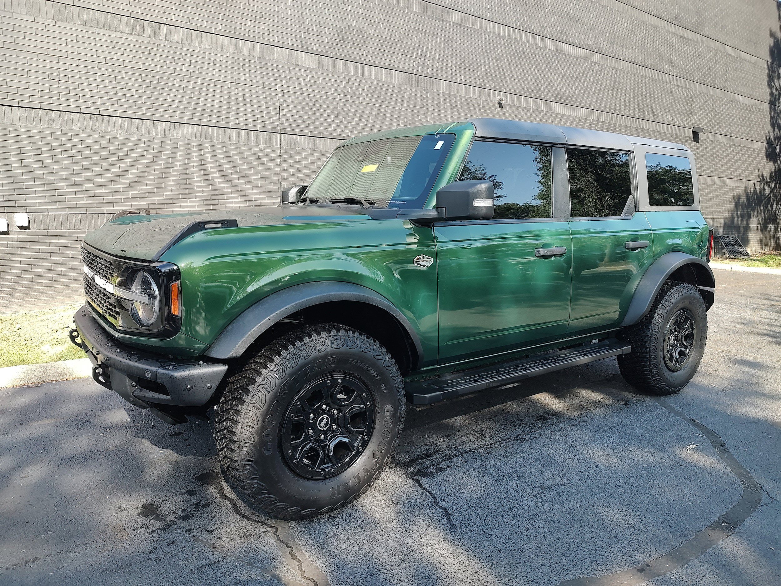 Used 2024 Ford Bronco Wildtrak AWD/4WD image 1